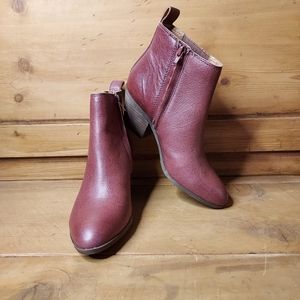 FRYE & CO. Leather Booties Size 5.5
